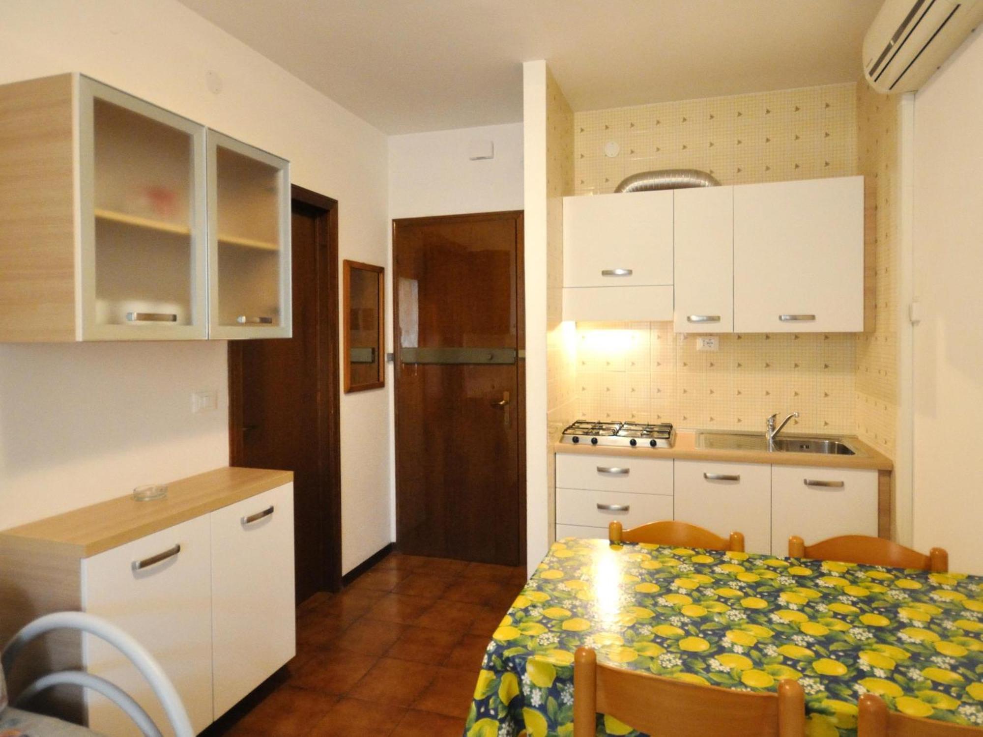 Apartment In Bibione Near Sea Beach Exteriör bild